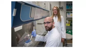 PhD student Pascal Haimerl and PI Julia Esser-von Bieren investigate dysregulated metabolic processes and macrophage activation in patients with asthma, nasal polyps and intolerance to NSAIDs