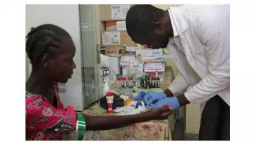 The therapy centre ‘New Fambul’ offers medical services and psychosocial support to traumatised children and youth in Freetown.