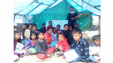 Image: children in the slums of Chandigarh